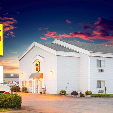 Hotel Super 8 by Wyndham Prairie Du Chien Exterior foto