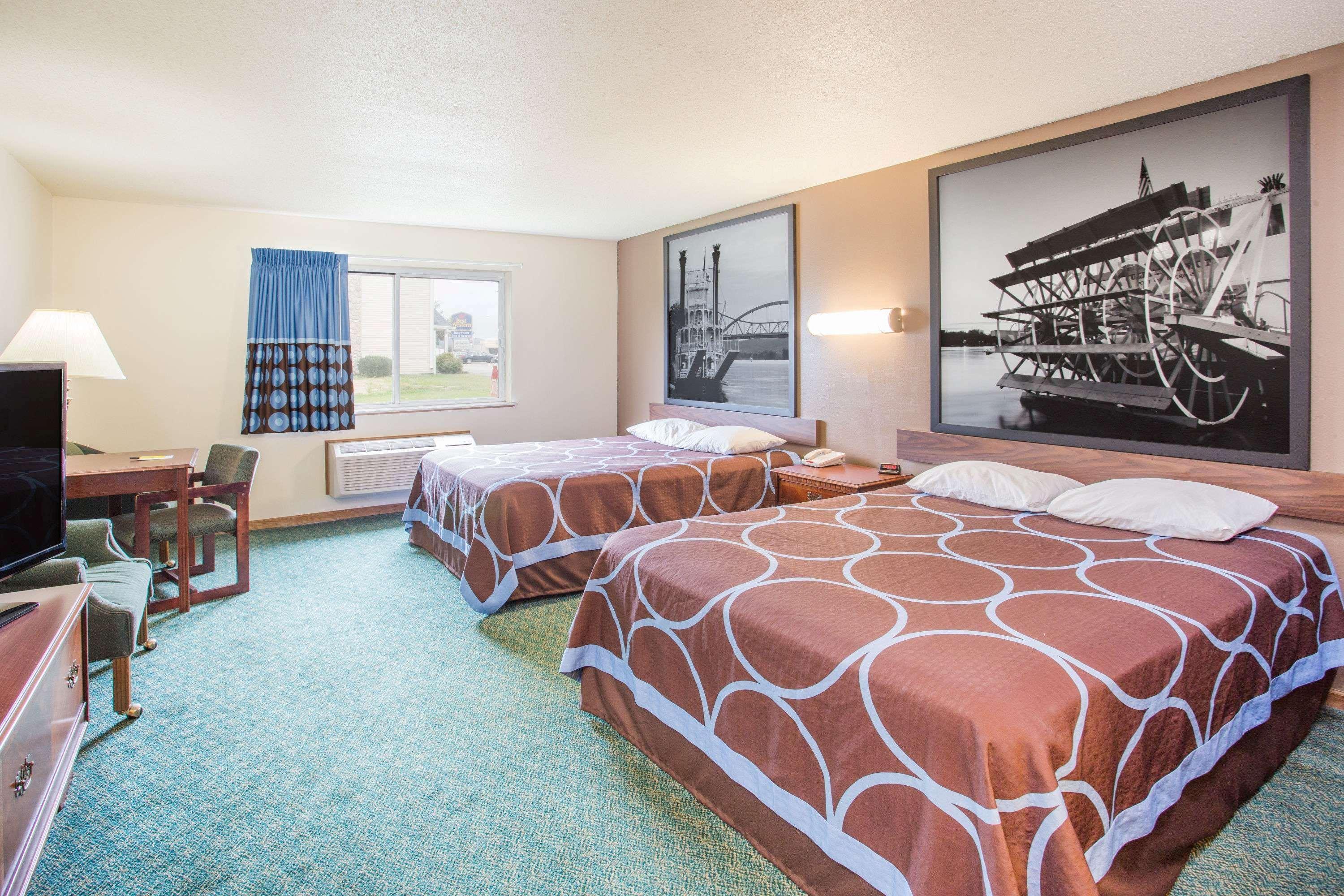 Hotel Super 8 by Wyndham Prairie Du Chien Exterior foto